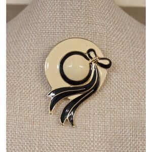 Vintage Trifari Enamel Hat Brooch Pin Gold & Black